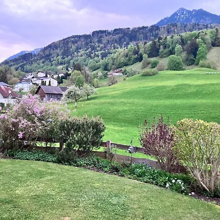 Tiroler Haus Mit Bergpanorama * Frastanz